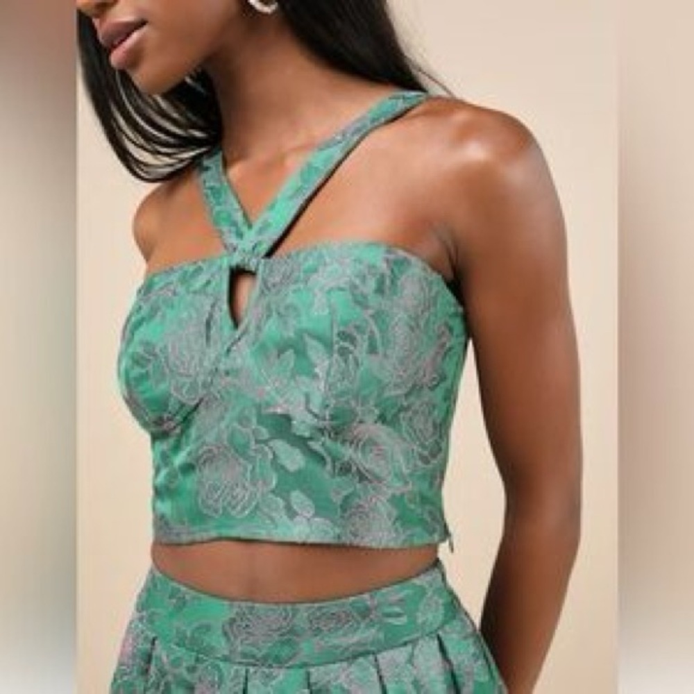 Lulu's Vibrant Green Top